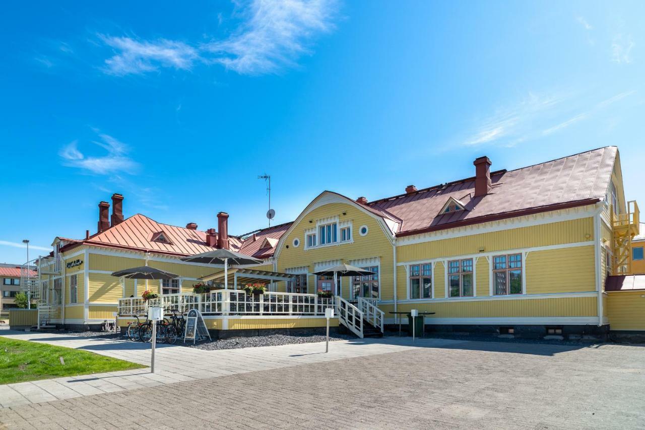 De Gamlas Hem Hotel & Restaurant Oulu Bagian luar foto