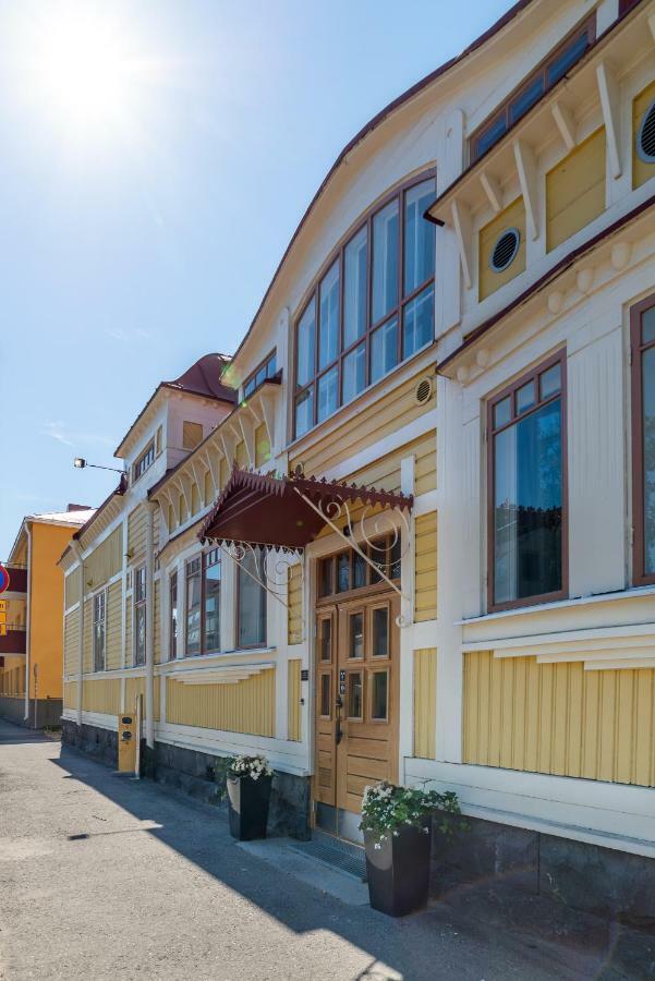 De Gamlas Hem Hotel & Restaurant Oulu Bagian luar foto